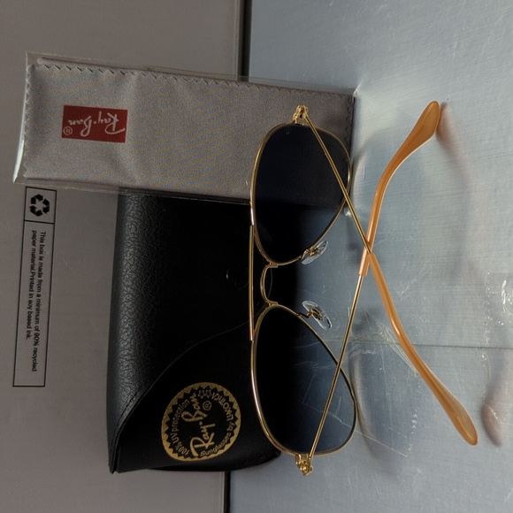 BNIB Rayban Gold with Gray Gradient Len Rb3025 SZ:52 - Picture 7 of 8